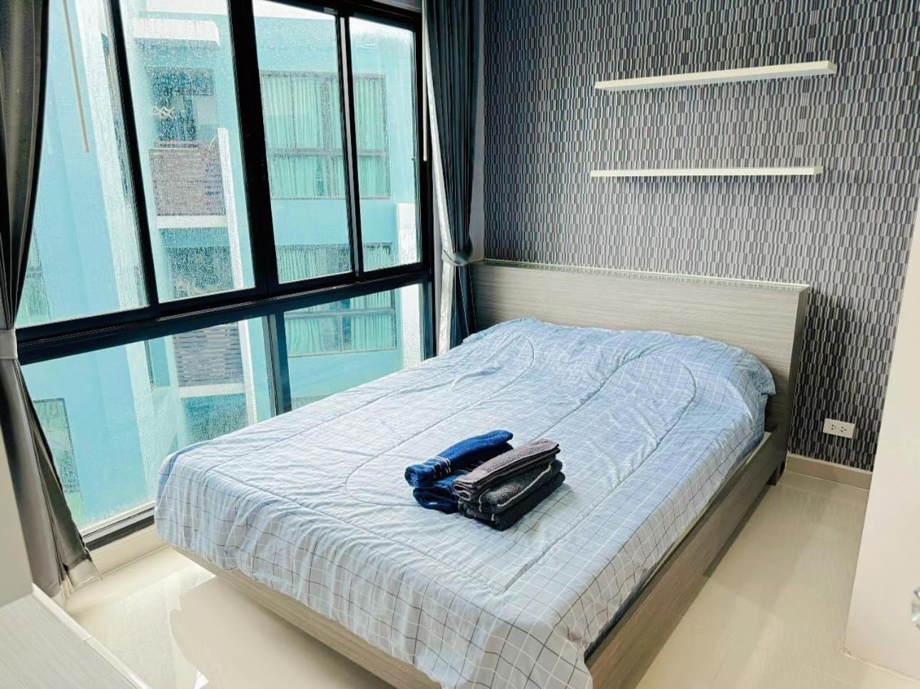 Minnie A8 * Pattaya